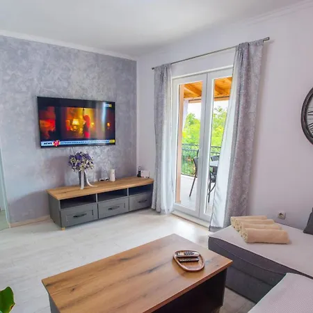 Bali Oasis Grand Wellness 펜션 Stolac