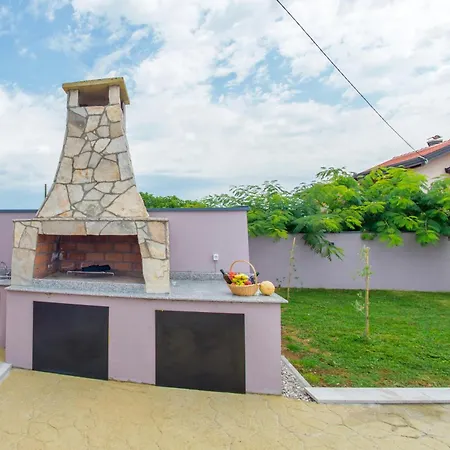 Bali Oasis Grand Wellness Casa de Férias Stolac