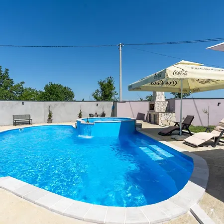 Bali Oasis Grand Wellness Casa de Férias Stolac