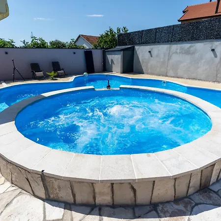 Bali Oasis Grand Wellness Casa de Férias *