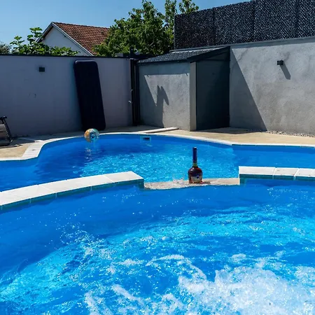 Casa de Férias Bali Oasis Grand Wellness Stolac